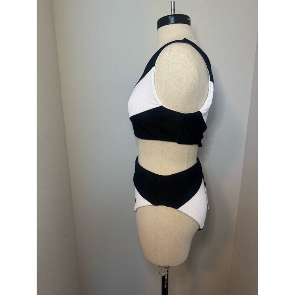Beach Riot Joyce in black and white NWT - Picture 3 of 5